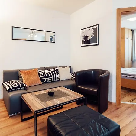 Ideal Apartment *