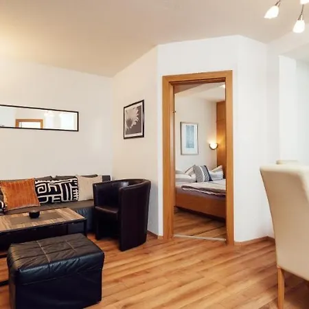 Ideal Apartment *
