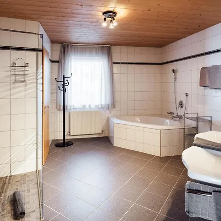 Ideal Apartment *